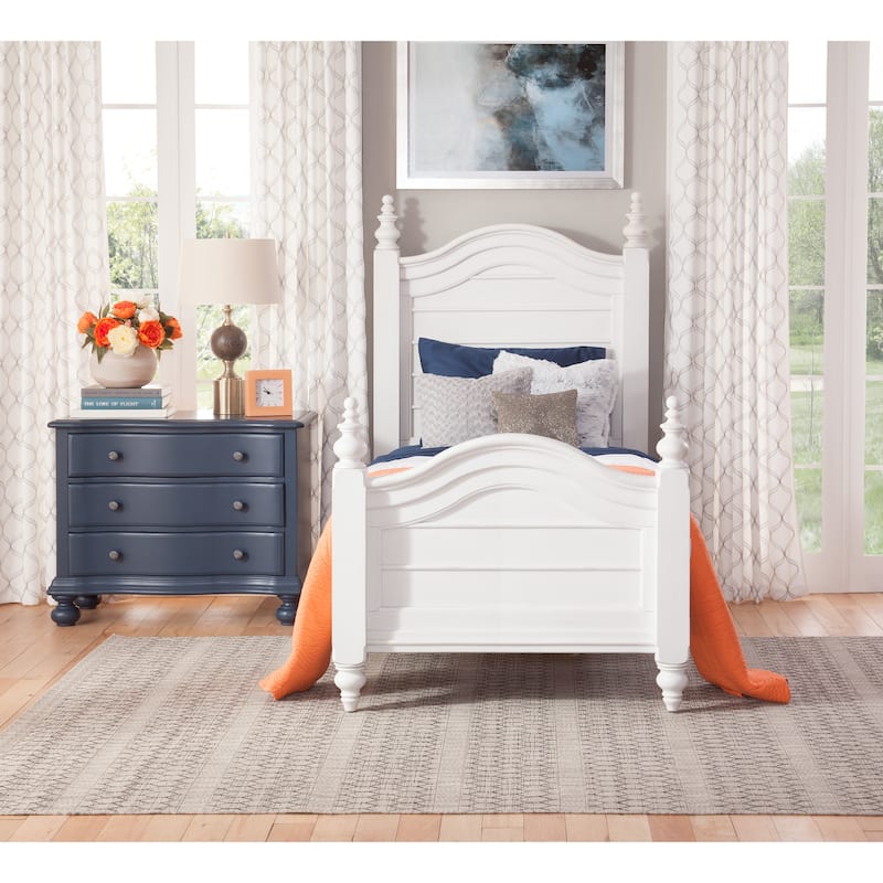 Roanoke 3-drawer Bachelor Chest