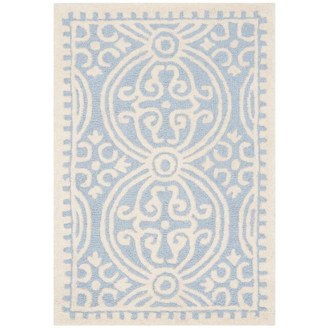 SAFAVIEH Handmade Cambridge Myrtis Moroccan Wool Rug - 2'6" x 4' - Light Blue/Ivory