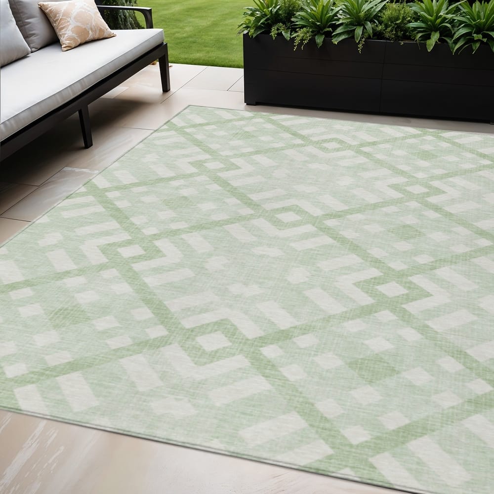 HomeRoots Geometric Transitional Rectangle Outdoor Rug