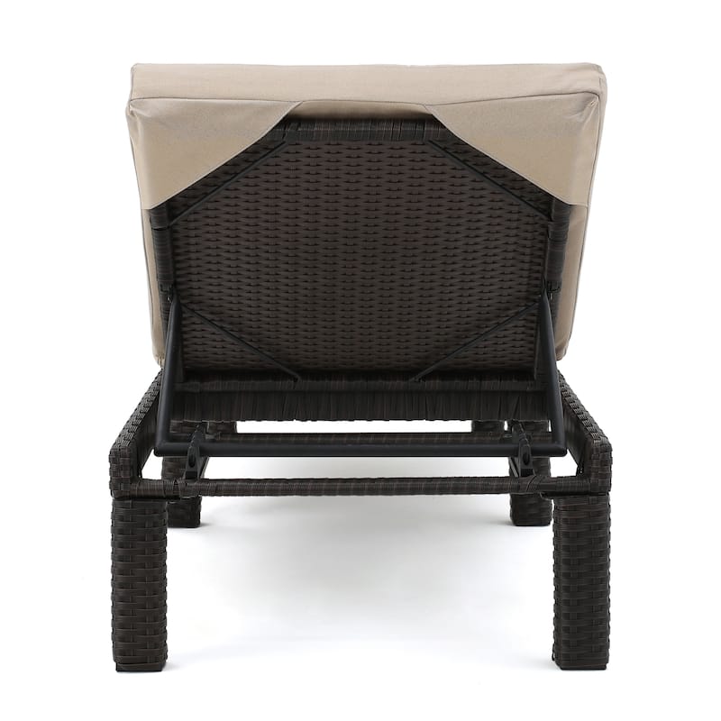 lounge chair