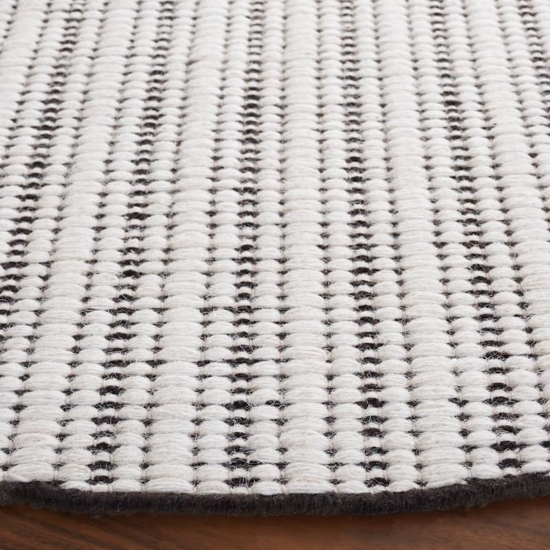 SAFAVIEH Handmade Vermont Muniba Wool & Cotton Rug
