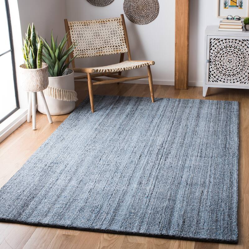 SAFAVIEH Handmade Abstract Ilira Modern Stripe Wool Rug - 8' x 10' - Grey