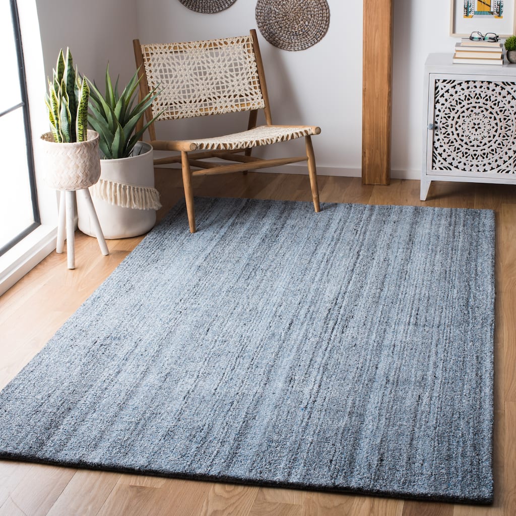 SAFAVIEH Handmade Abstract Ilira Modern Stripe Wool Rug