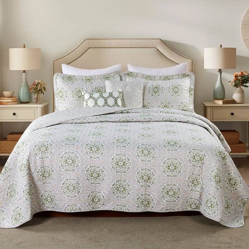 Serenta Bloom Medallion 5 Piece Reversible Quilt Bedspread Set