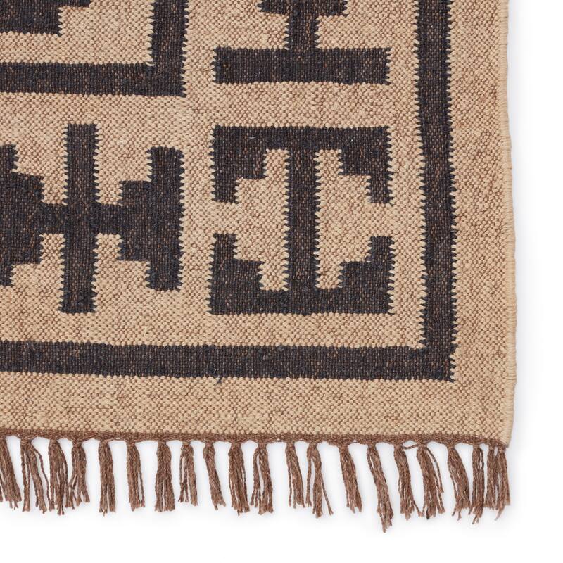 Effia Handmade Tribal Beige/ Black Area Rug