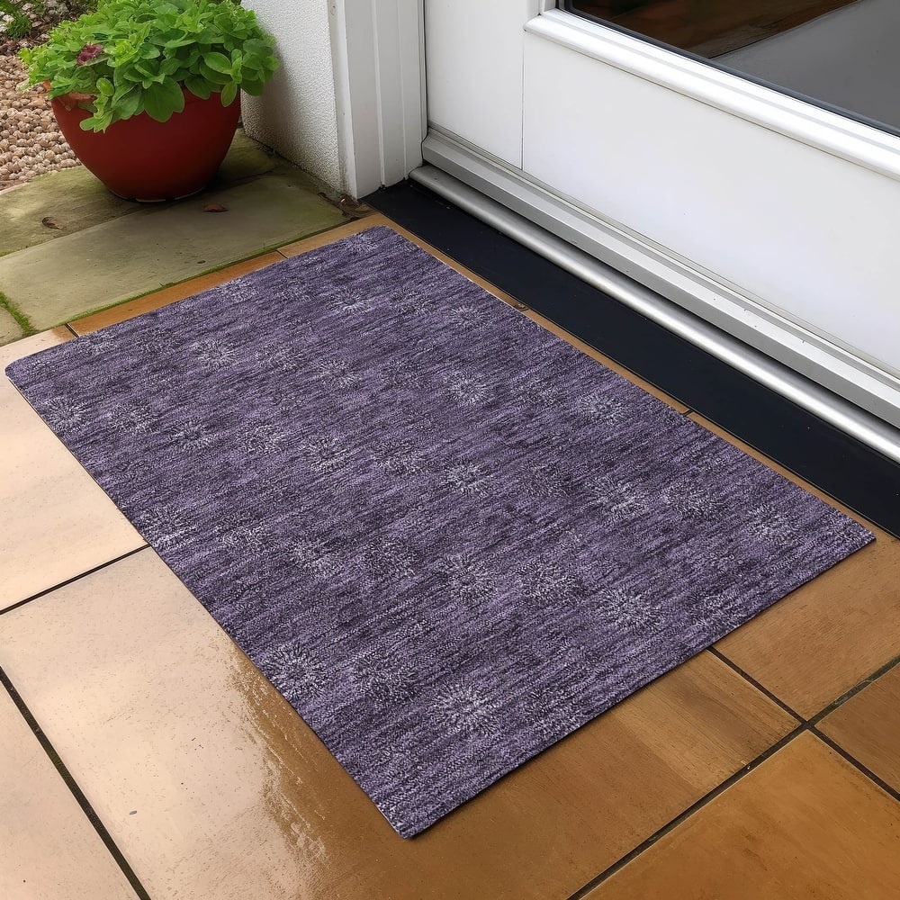 Machine Washable Indoor/ Outdoor Chantille Floral Burst Rug