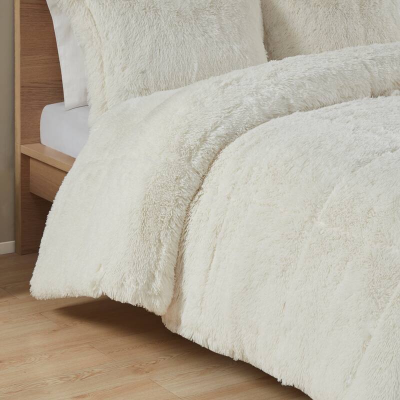Intelligent Design Leena Shaggy Long Fur Comforter Mini Set