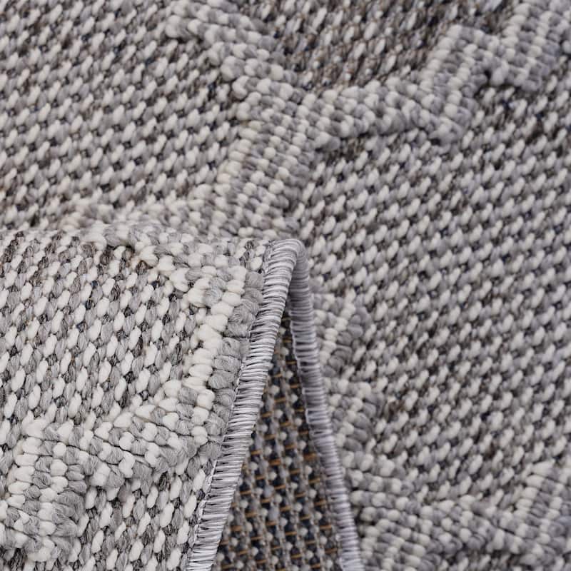 LOOM & LUXE Collection 2X8 Trellis Indoor/Outdoor Area Rug - 96" D x 26" W x 0.28" H