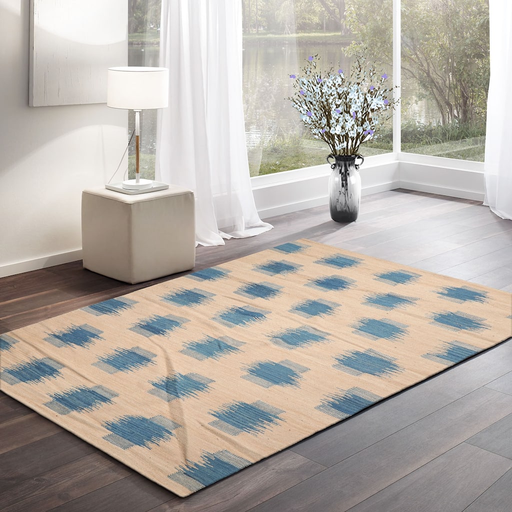 LoomBloom Beige Hand Woven Contemporary Ikat Wool Oriental Area Rug - 5' 3'' x 7' 7''