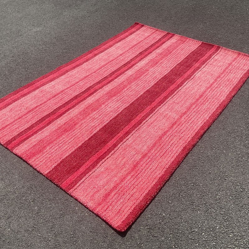 HERAT ORIENTAL 4' x 6' Handmade Vertical Stripe Tibetan Wool Rug - 4' x 6'