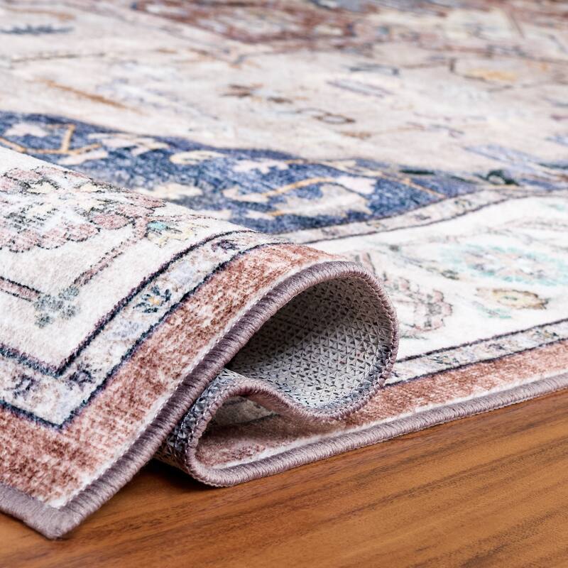 SAFAVIEH Arizona Renie Traditional Rug