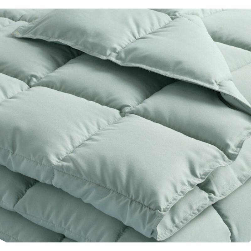 Water and Stain Resistant Bacteria Inhibiting Throw Blanket, 50" x 70"