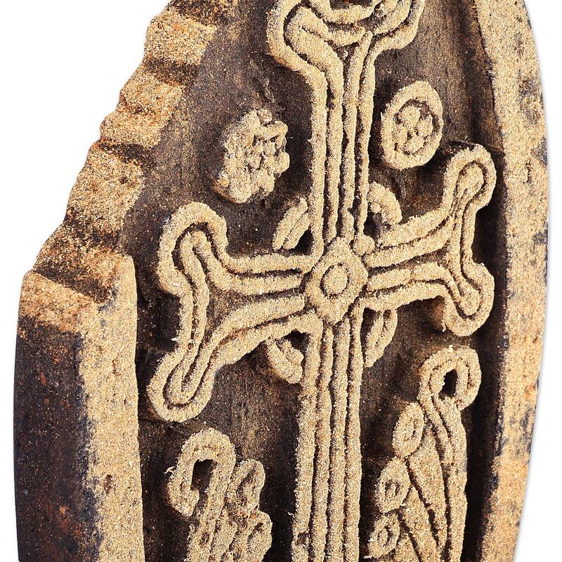 Novica Handmade Echmiadzin Memory Tuff Stone Stela Sculpture (Large)