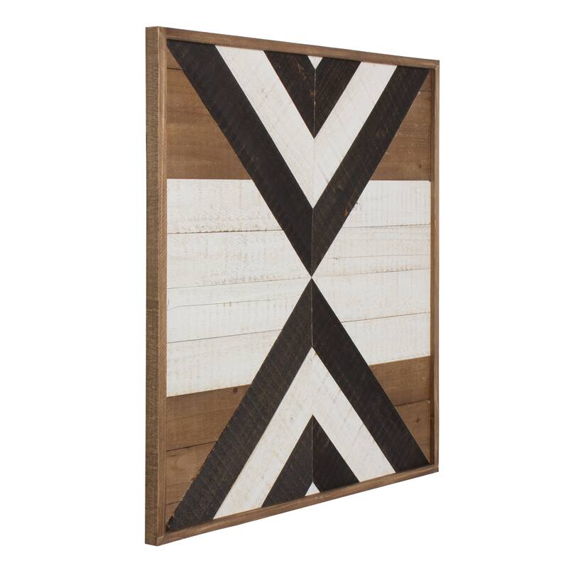 Kate and Laurel Baralt Shiplap Rustic Wood Plank Art
