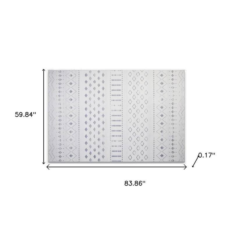 HomeRoots Geometric Casual Rectangle Area Rug - 5' X 7'