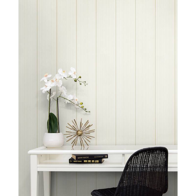 Seabrook Designs Rockefeller Stripe Nonwoven Unpasted Wallpaper