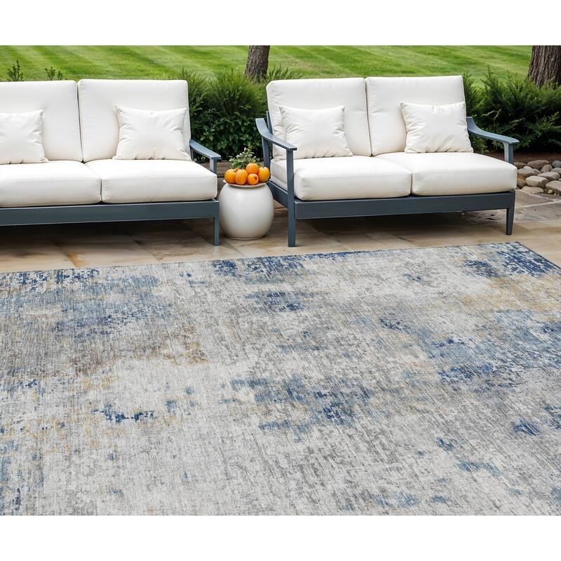 HomeRoots Abstract Transitional Rectangle Outdoor Rug - 9' X 12'