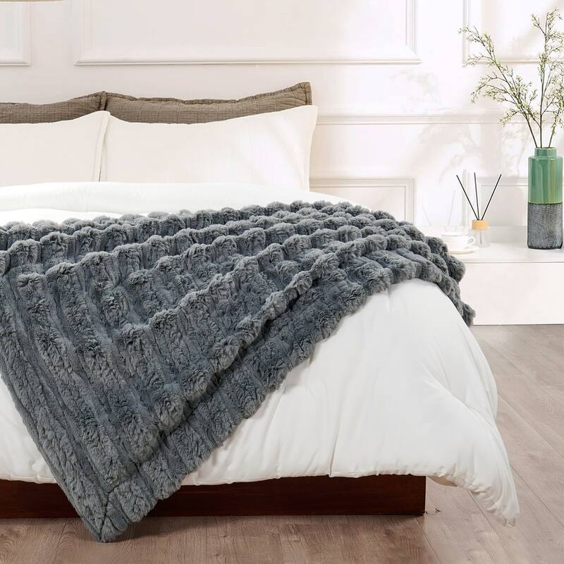 Home Soft Things Line Drawing FauxFur Throw Soft Blanket for Couch