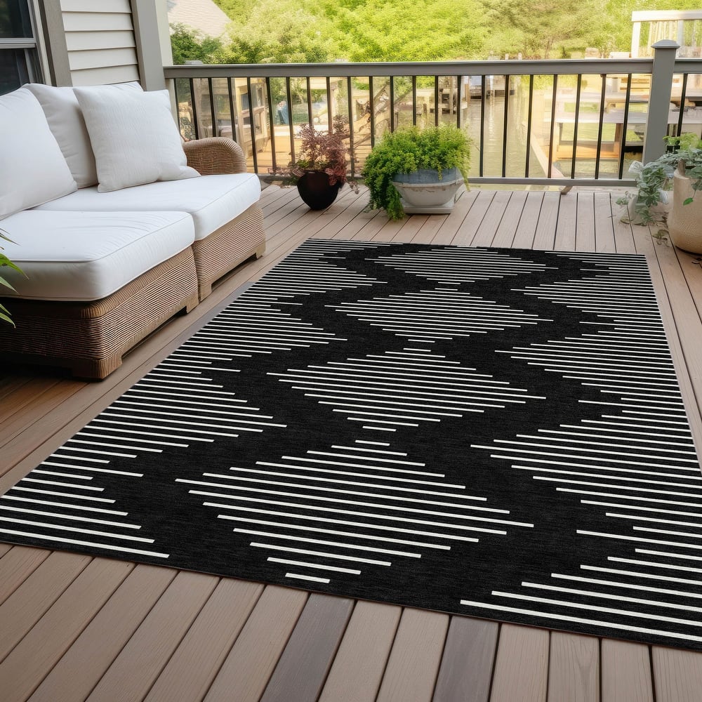 Machine Washable Indoor/ Outdoor Modern Stripe Chantille Rug