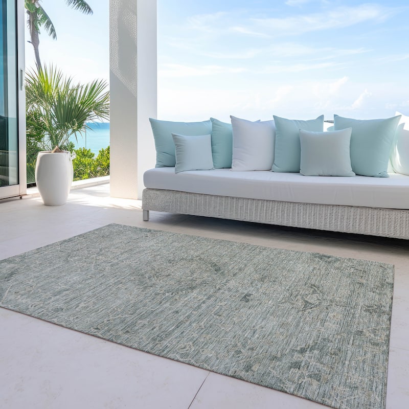 Machine Washable Indoor/ Outdoor Vintage Traditional Chantille Rug