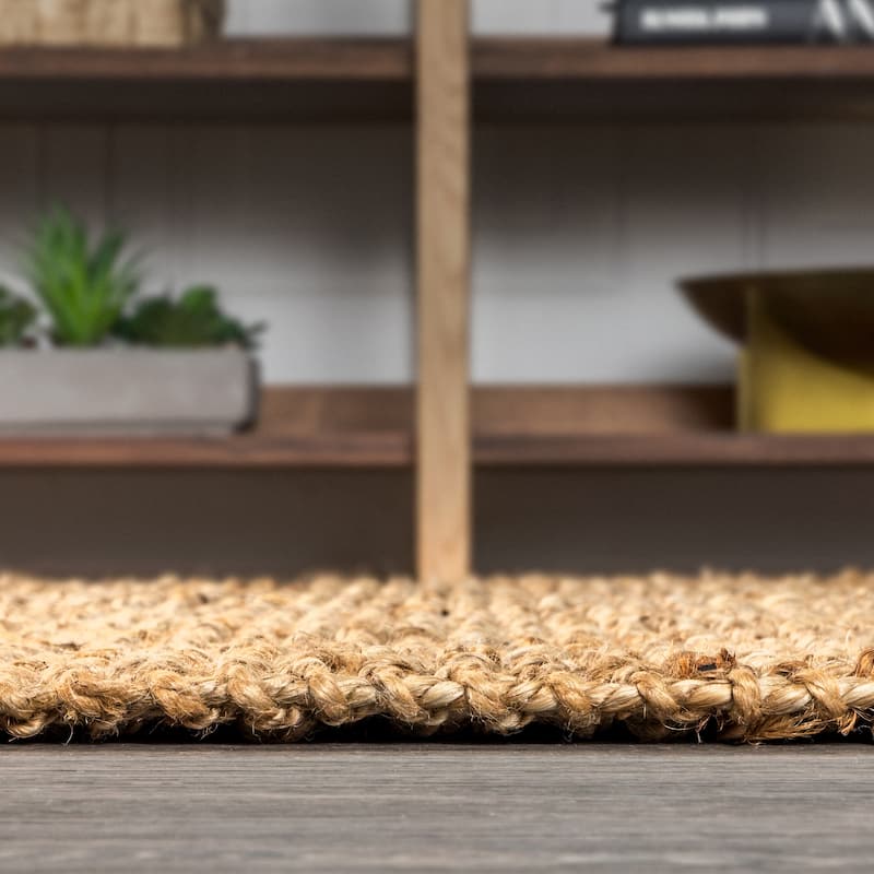 JONATHAN Y Maras Hand Woven Chunky Jute with Fringe Area Rug