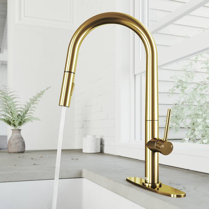 VIGO Greenwich Pull-Down Spray Kitchen Faucet