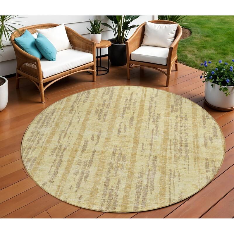 HomeRoots Striped Transitional Rectangle Outdoor Rug - 8' Round