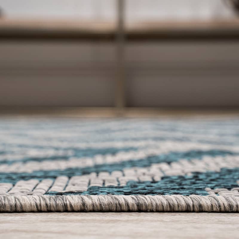 JONATHAN Y Vine Diamond Tribal Indoor/Outdoor Area Rug