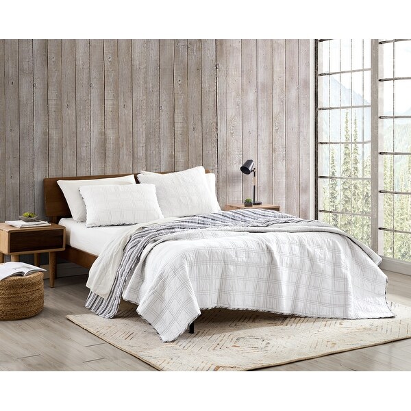 Eddie Bauer Lake Crescent Solid Cotton Grey Quilt Set - Overstock ...