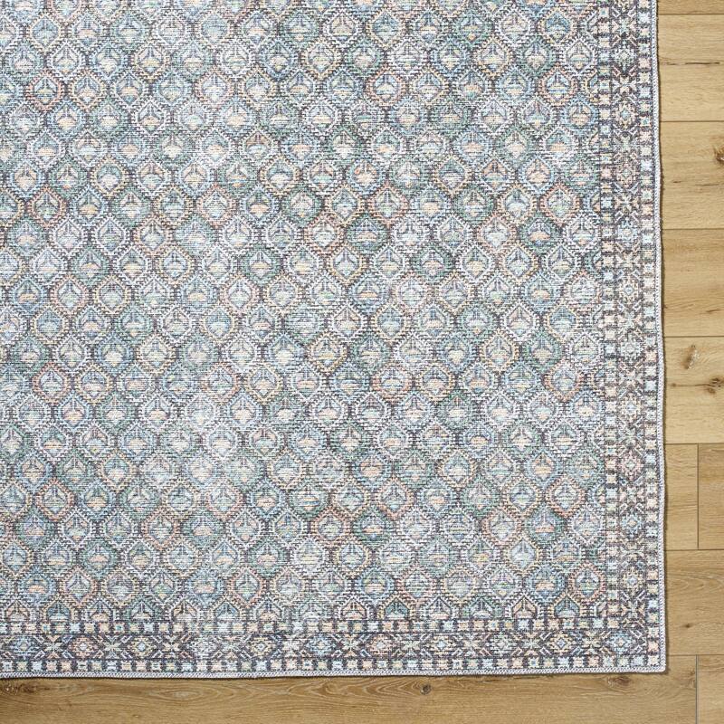 Livabliss Traditional Vinny Diamond Washable Area Rug