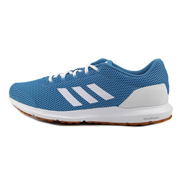 round toe running shoes