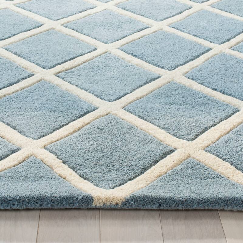 SAFAVIEH Handmade Chatham Retha Modern Moroccan Wool Rug