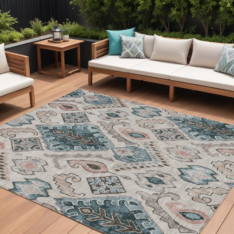 HomeRoots Moroccan Transitional Rectangle Outdoor Rug - 8' X 10'