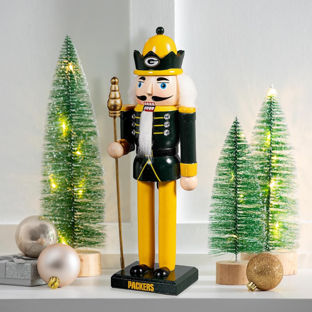 Nutcracker Statue, Green Bay Packers - 4.92''W x 4.53''H x 13.78