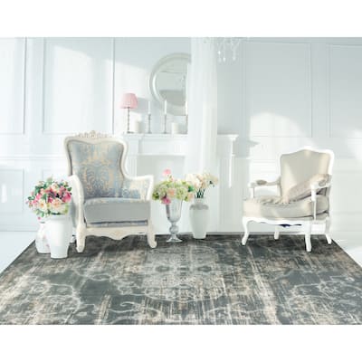 Domani Ekaterina Distressed Slate Traditional Medallion Rug