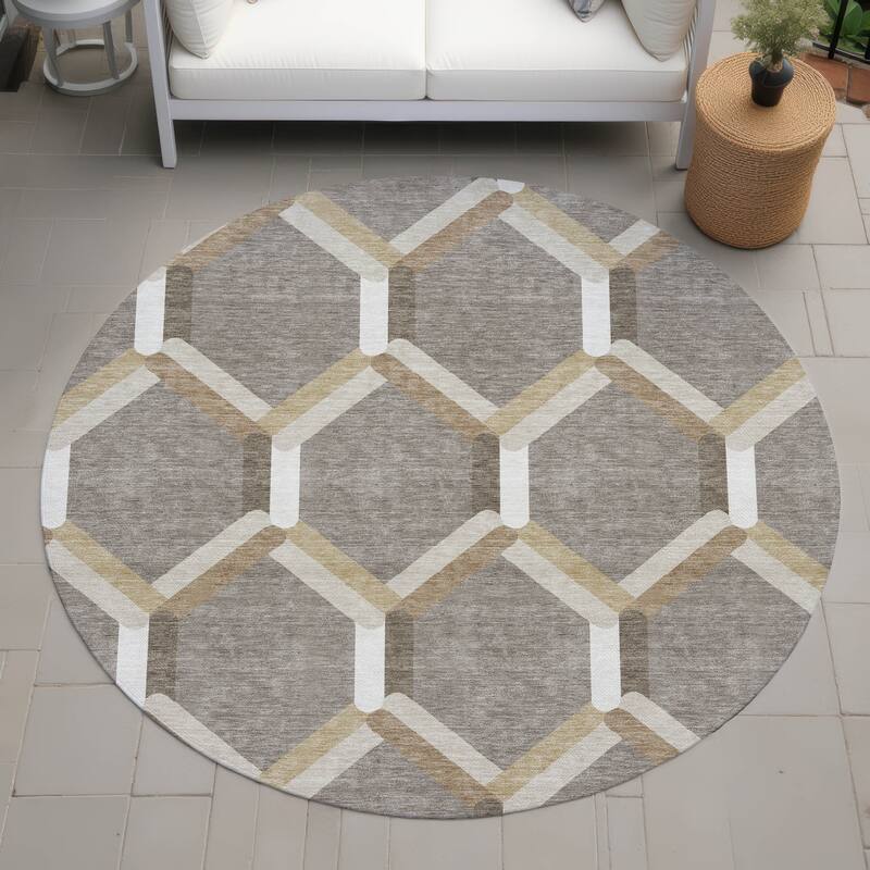 Machine Washable Indoor/ Outdoor Modern Trellis Chantille Rug - Taupe - 8' x 8'