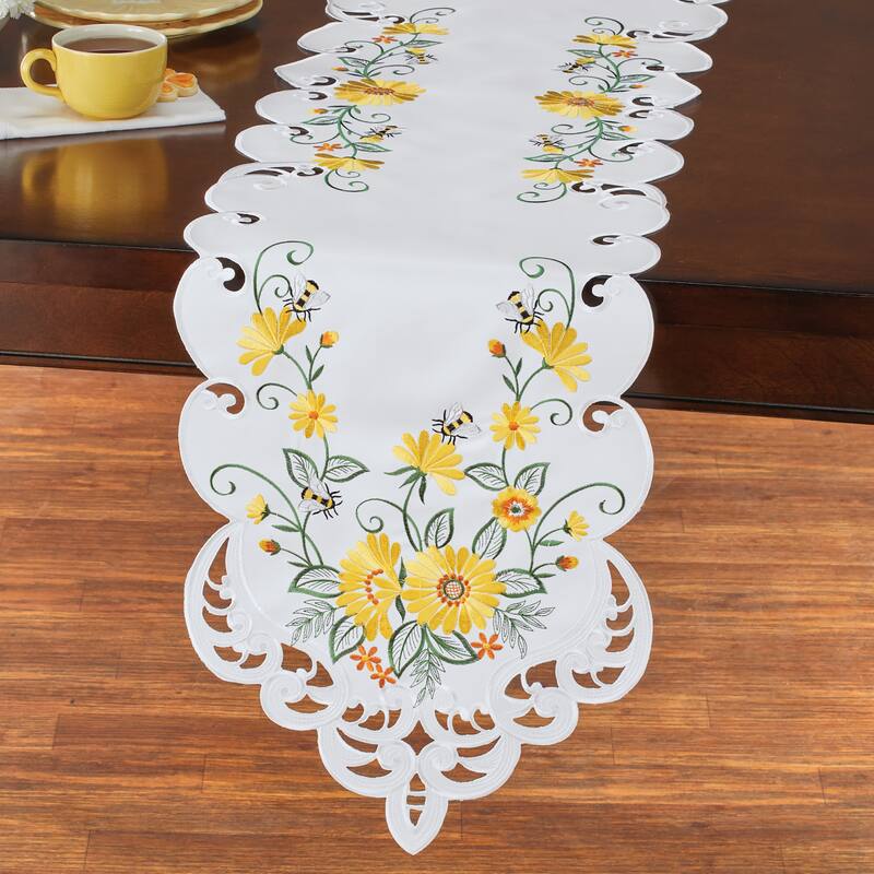 Embroidered Gerbera Daisies Scalloped Edge Table Linens - White - Runner