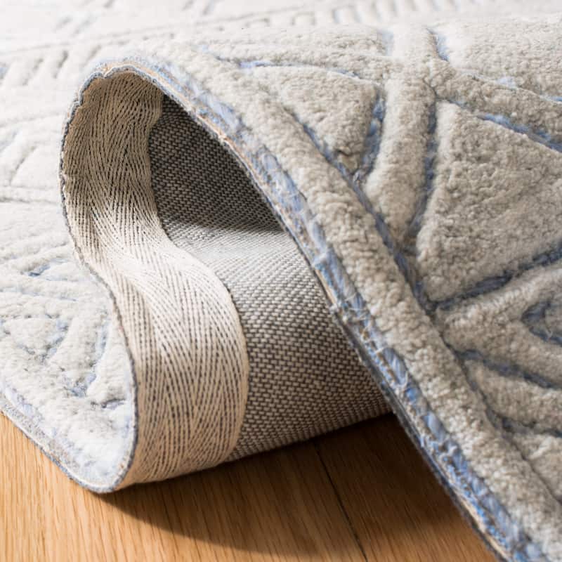 SAFAVIEH Handmade Casablanca Shag Jenney Tribal Wool Rug