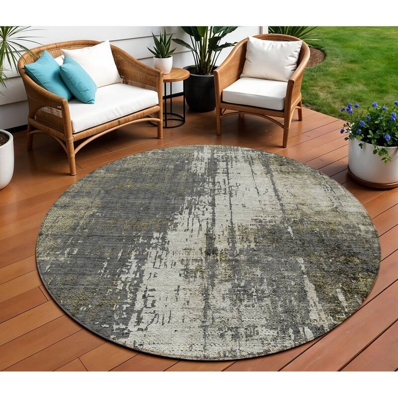 HomeRoots Abstract Transitional Rectangle Outdoor Rug - 8' Round