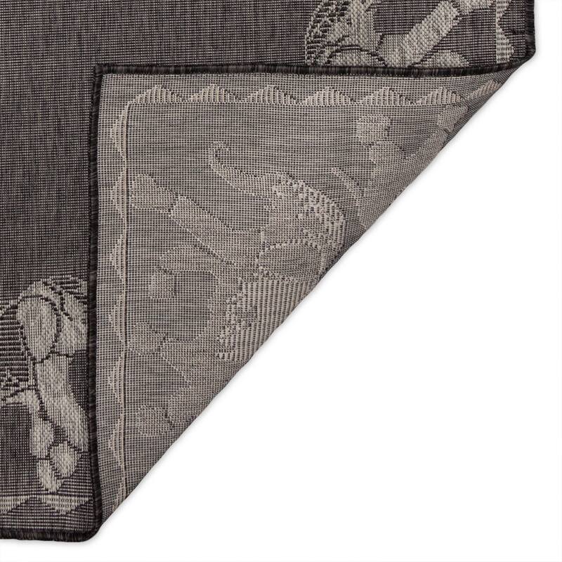Liora Manne Carmel Marching Elephants Indoor/Outdoor Area Rug