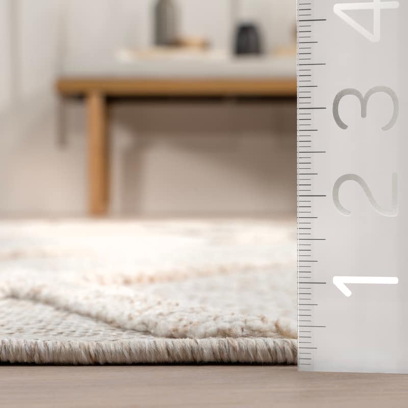Nuloom Ginevra Modern Lattice Fringe Area Rug