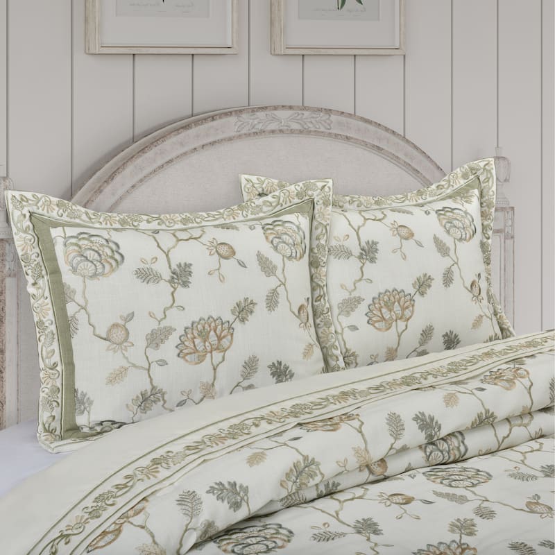 Fairview Comforter Set