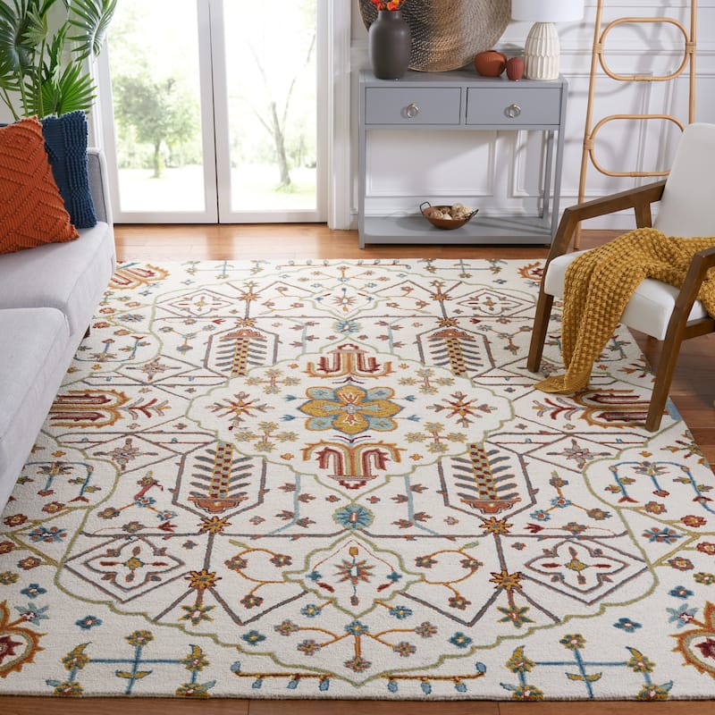 SAFAVIEH Handmade Heritage Snjolaug Floral Wool Rug - 9' x 12' - Ivory/Grey