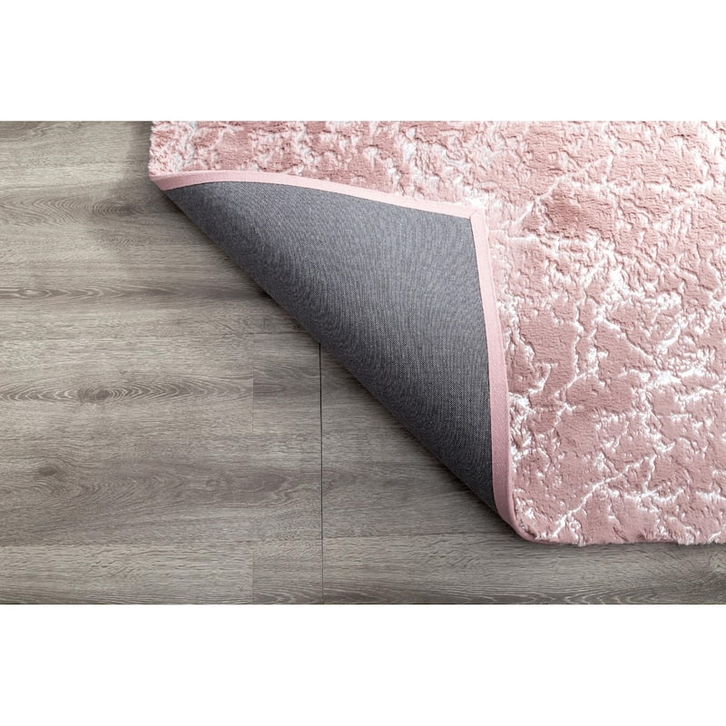 Chryso Collection Abstract Faux-Fur Rug with Foil