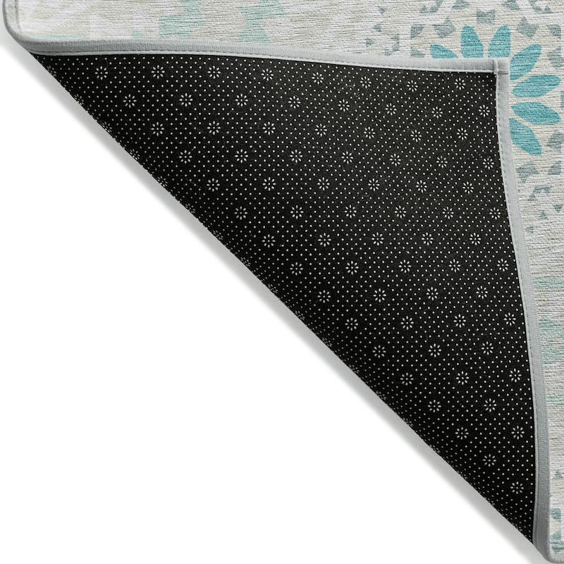 Machine Washable Indoor/ Outdoor Chantille Boho Global Rug