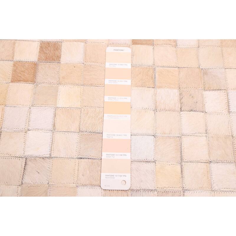 ECARPETGALLERY Handmade Cowhide Patchwork Beige Leather Rug - 4'0 x 6'0