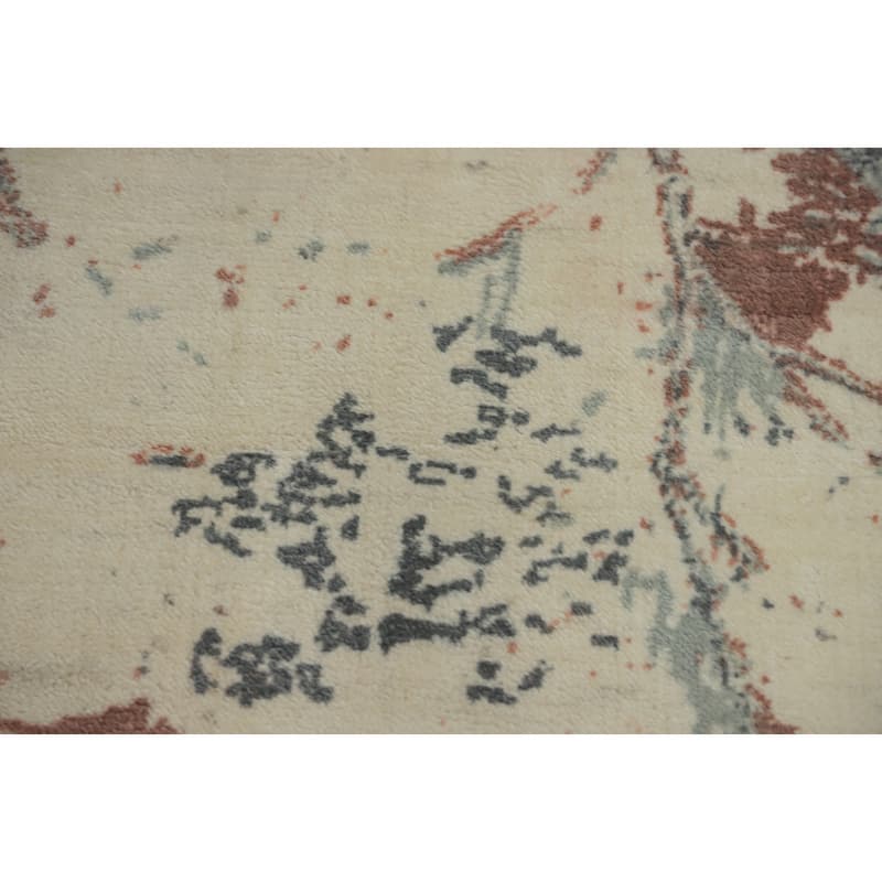 Hand-knotted Modern Silk Beige Abstract Oriental Area Rug - 7' 3'' X 5' 5''