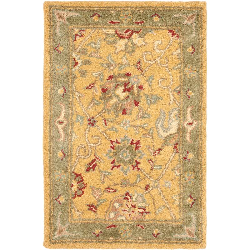 SAFAVIEH Handmade Antiquity Mazie Traditional Oriental Wool Rug - 2'3" x 4' - Gold