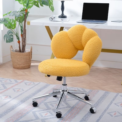360° Rotating Office Chair with Five Heavy-Duty Casters - Height Adjustable & Smooth Rolling on Teddy Fabric