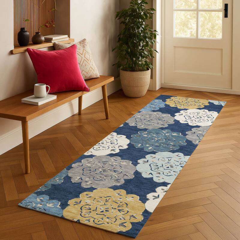 Machine Washable Indoor/ Outdoor Global Motif Chantille Rug